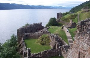 13918_skocia_lochness_urquhart_ca